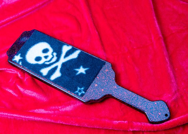 Large Paddle With Skull and Cross Bones photo 2